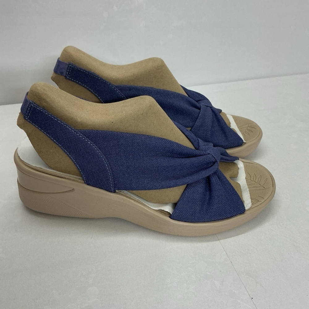Bzees life stride Navy and Beige Women's Sandals